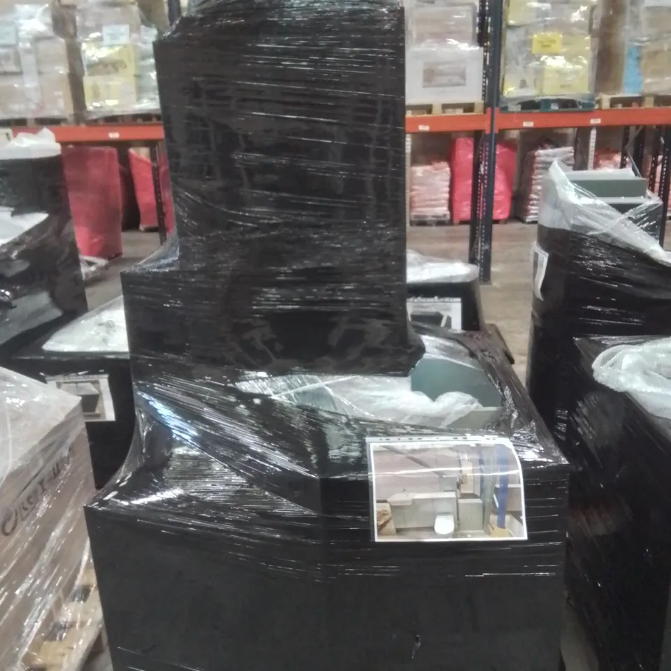 PALLET OF ASSORTED BATHROOM CABINETS AND FITTINGS 