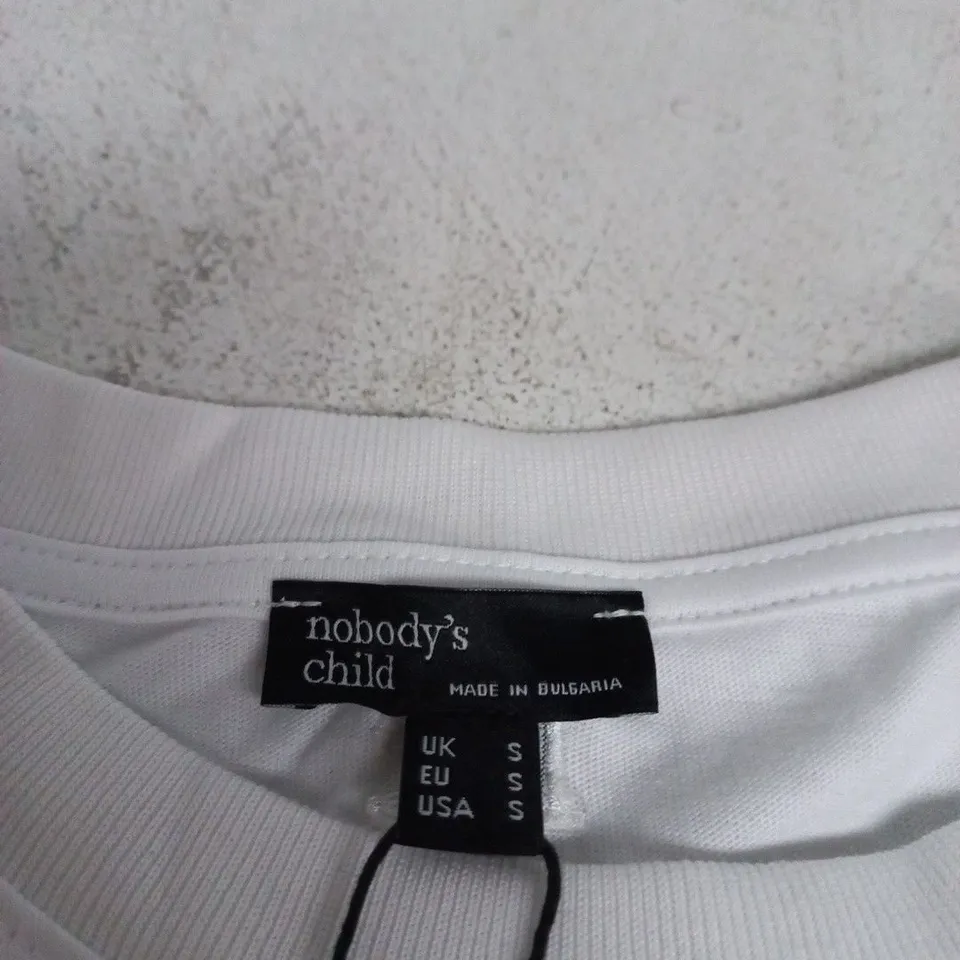 NOBODY'S CHILD WHITE GROWN-ON SLEEVE TEE – UK S