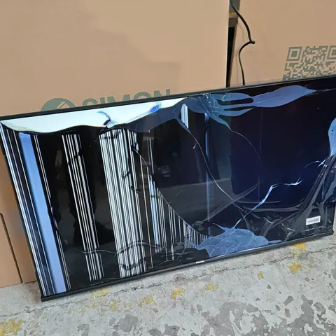 BOXED HISENSE 40" SMART TV 40A4QTUK WITH REMOTE - POWERS ON - DAMAGED SCREEN 