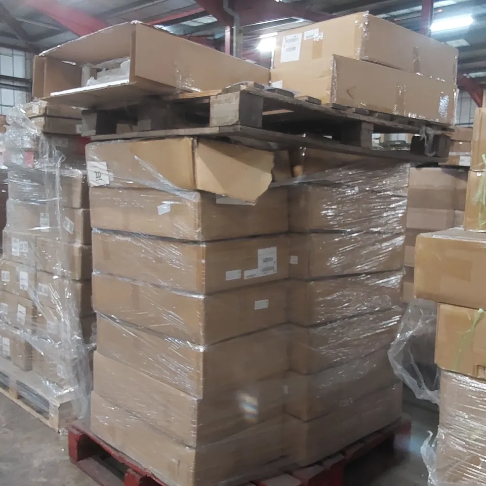 PALLET CONTAINING A VERY LARGE QUANTITY OF FURNITURE PARTS