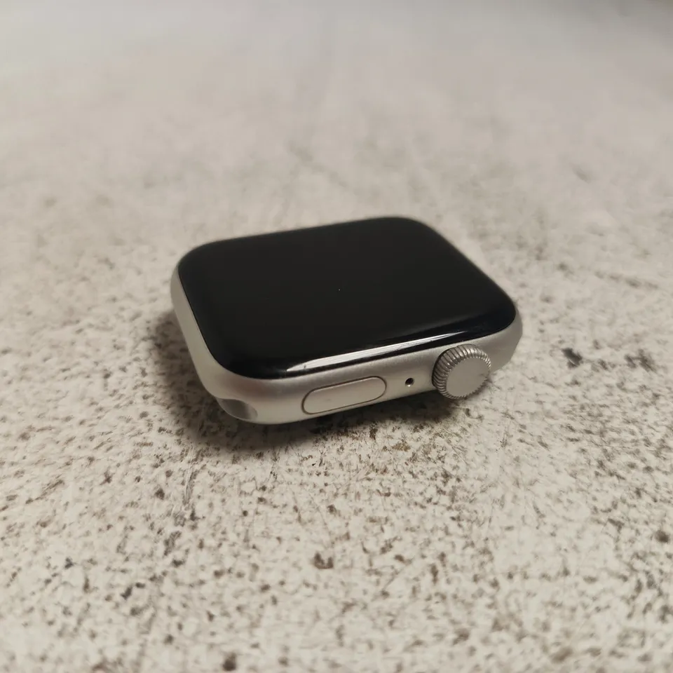 APPLE WATCH SE (A2723)
