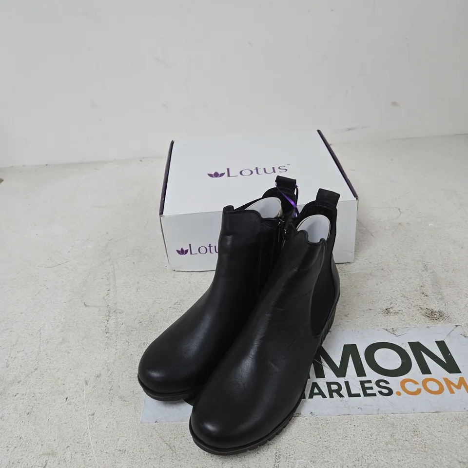 LOTUS DRESDEN ULB382 BLACK LEATHER CHELSEA BOOTS – UK 7 (EU 41)