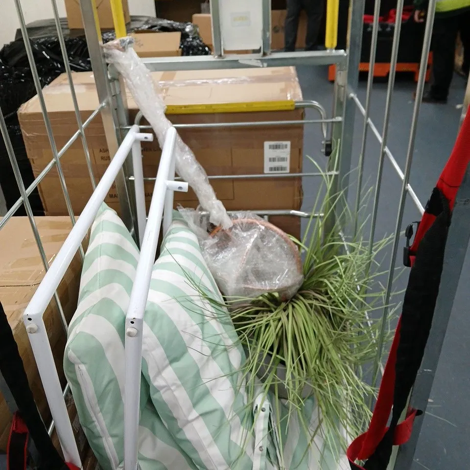 HOME DÉCOR BUNDLE: STRIPED CUSHIONS, PLANT, BASKETS & MISC. CAGE OF HOUSEHOLD AND GARDEN GOODS APPROXIMATLEY 15 ITEMS . DAMAGED AND MISSING BITS.