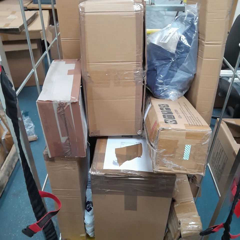 CAGE OF ASSORTED HOMEWARE GOODS TO INCLUDE ,  DROP LED TREE , SUPERSOFT 6 PIECE DUVET SET , DESK & FLOOR FAN , ETC