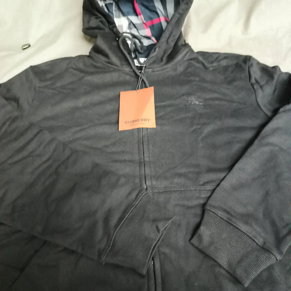 BURBERRY HOODIE – SIZE L