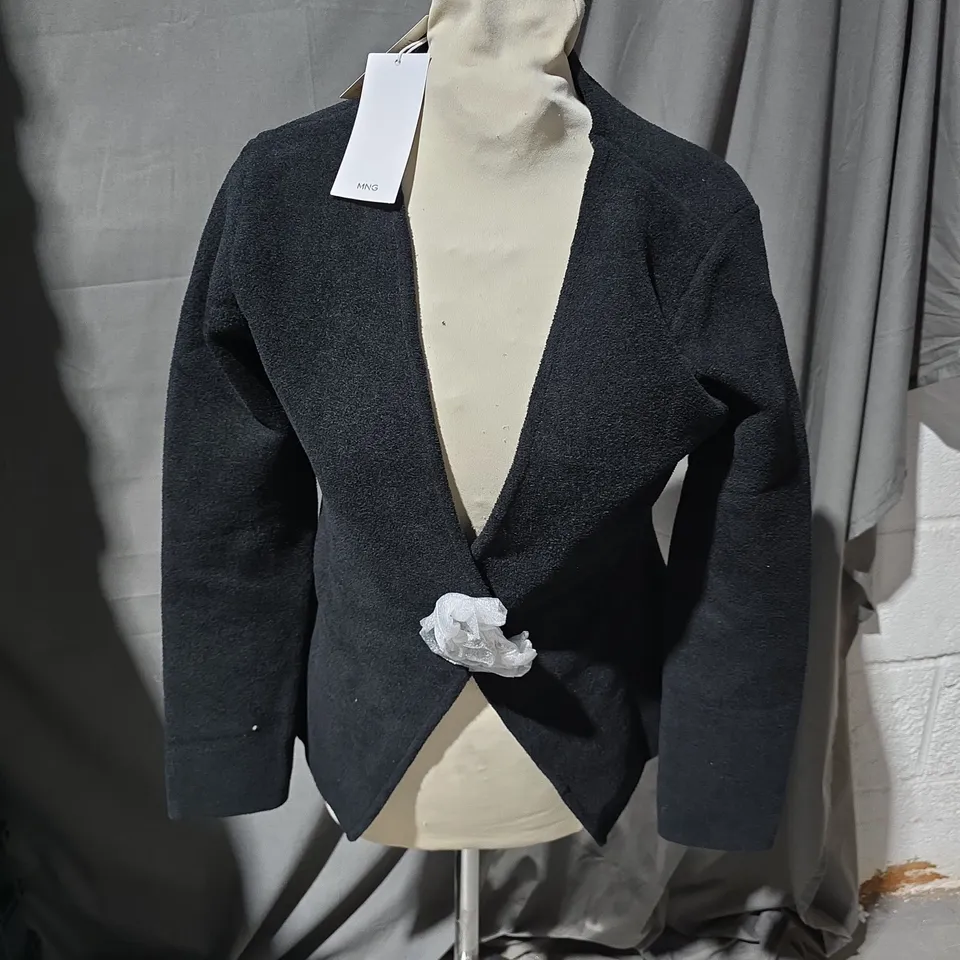 MANGO WOMEN’S BLACK KNIT BLAZER – KNOT FRONT, SIZE S