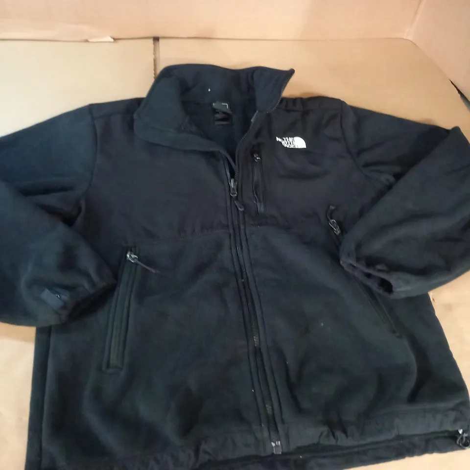 NORTH FACE BLACK ZIP THROUGH JACKET - S/P