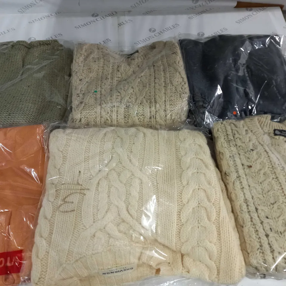 LOT OF 6 ASSORTED KNITWEAR CLOTHING ITEMS - VARIOUS SIZES