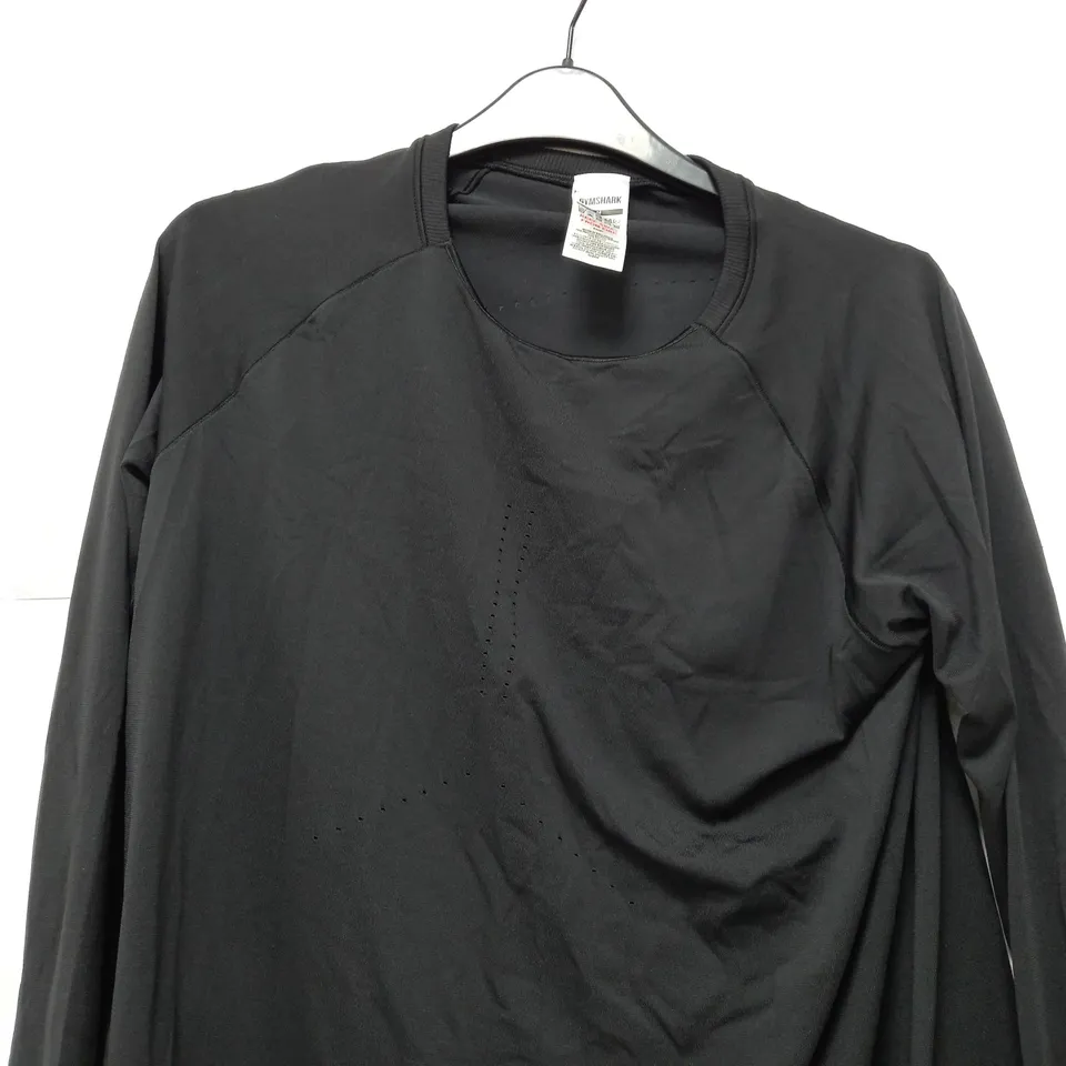 GYMSHARK SWEAT SEAMLESS LONG SLEEVE TOP IN BLACK - MEDIUM