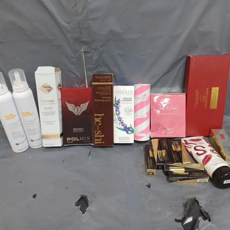 LOT OF APPROX 15 COSMETIC ITEMS TO INCLUDE SISLEY EAU DE PARFUM, ANASTASIA DIPBROW GEL, ETC