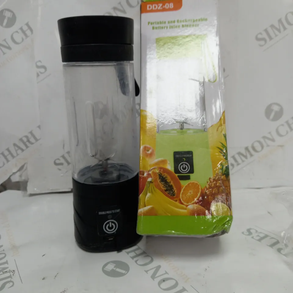 BOXED PORTABLE AND RECHARGEABLE BATTERY JUICE BLENDER