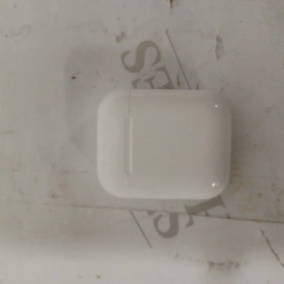 APPLE AIR PODS GEN 2