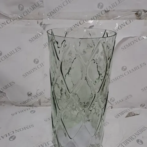 BUNDLEBERRY BY AMANDA HOLDEN CUT GLASS HURRICANE VASE
