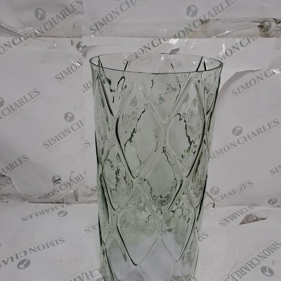 BUNDLEBERRY BY AMANDA HOLDEN CUT GLASS HURRICANE VASE