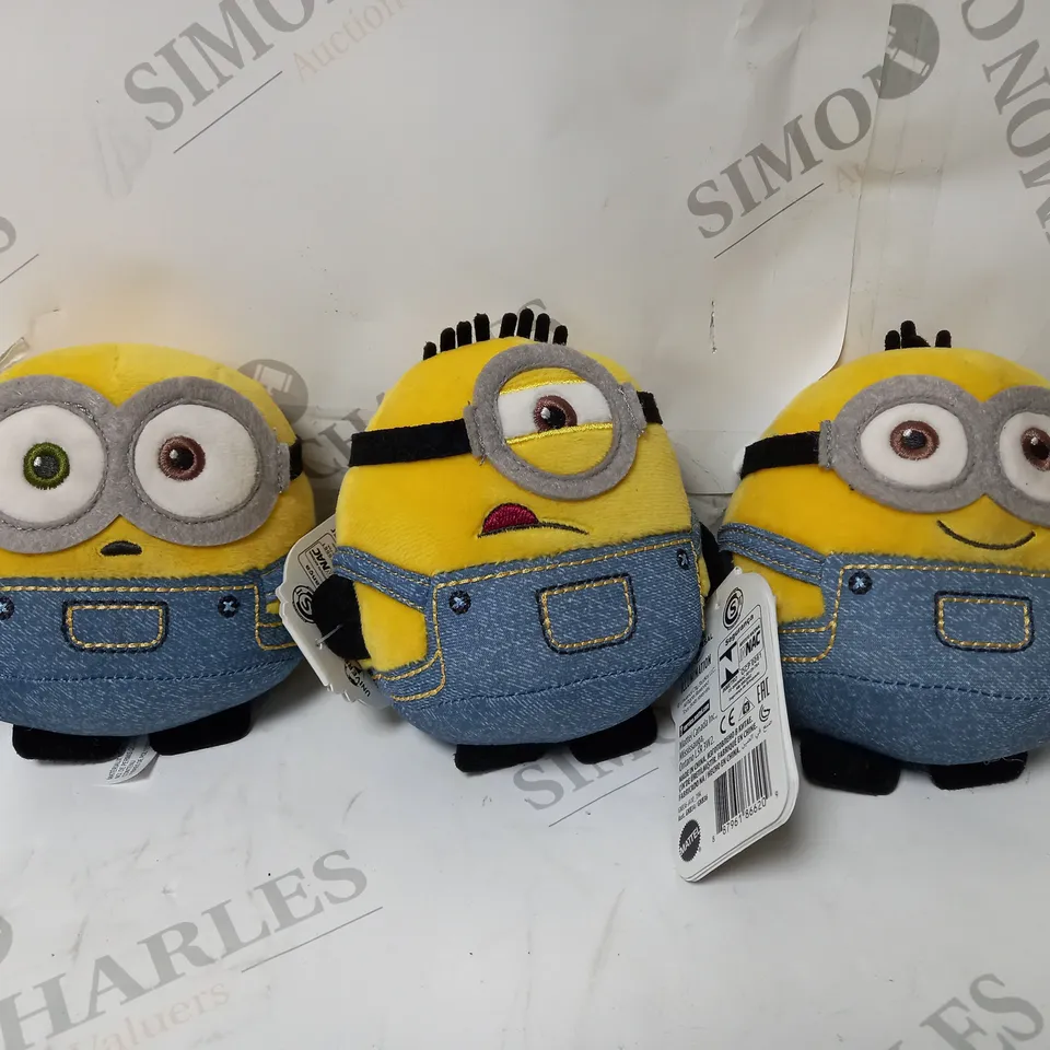 BOX OF APPROX 15 MINIONS THE RISE OF GRU 