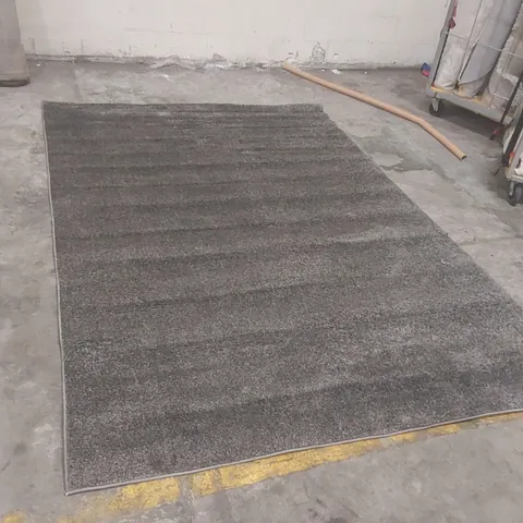 QUALITY DESIGNER AREA RUG - APPROXIMATELY 290 x 200cm