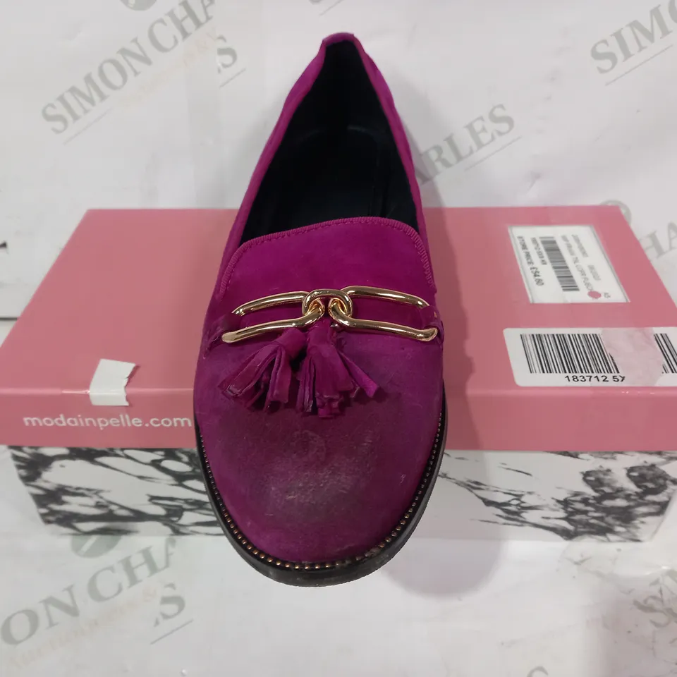 MODA IN PELLE SIZE 8 FRIANI TASSEL LOAFER FUSCHIA SUEDE