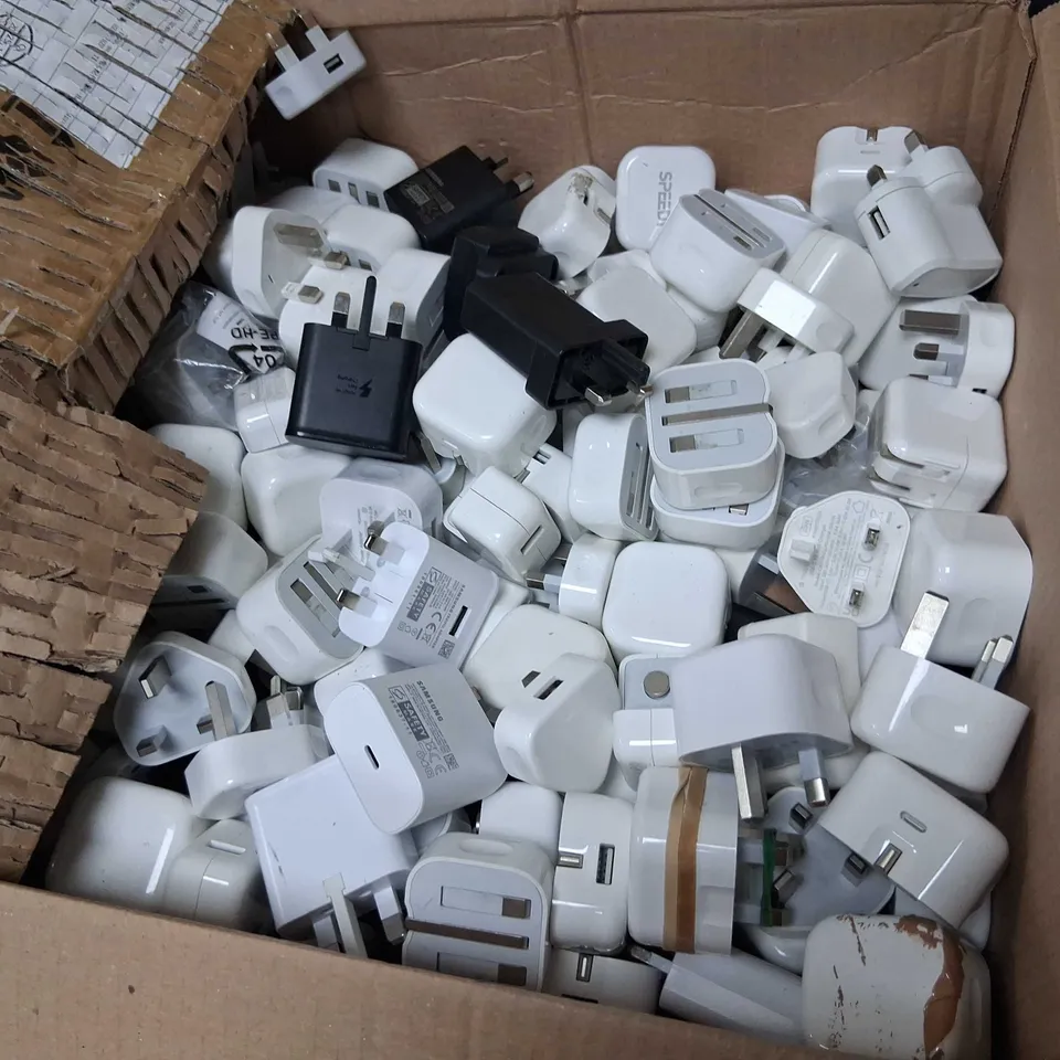 APPROXIMATELY 150 ASSORTED USB PLUGS