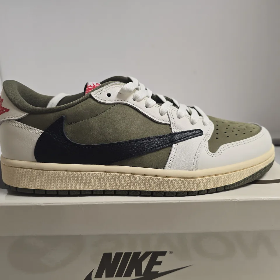 BOXED PAIR OF NIKE AIR JORDAN 1 LOW OG SP OLIVE/WHITE – UK 8