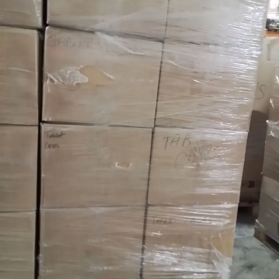 PALLET CONTAINING A LARGE QUANTITY OF TABLET CASES,SCREEN PROTECTORS