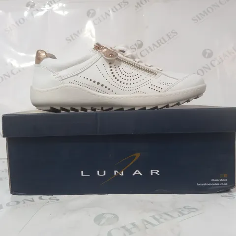 BOXED PAIR OF LUNAR MARCIA SHOES IN WHITE/METALLIC ROSE GOLD EU SIZE 38