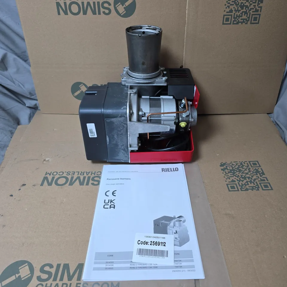 RIELLO KEROSENE BURNER WITH ACCESSORIES AND MANUAL BOXED