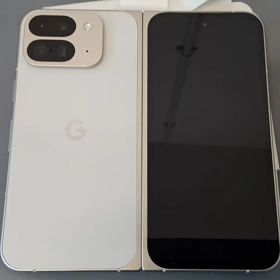 GOOGLE PIXEL 9 PRO FOLD 512GB 16GB RAM IN PORCELAIN 