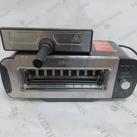 BOXED NINJA 2 IN 1 TOASTER & GRILL ST100UK