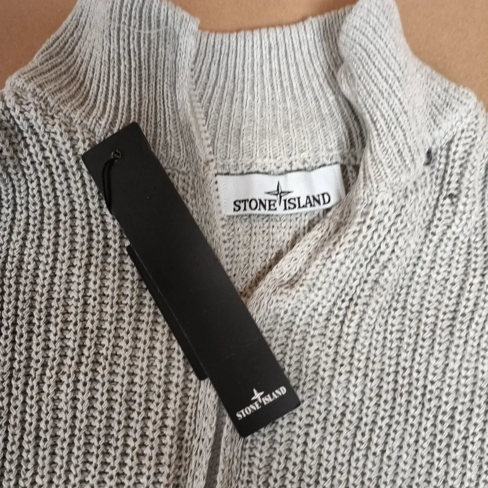 STONE ISLAND KNIT ZIP FLEECE IN LIGHT GREY - SMALL