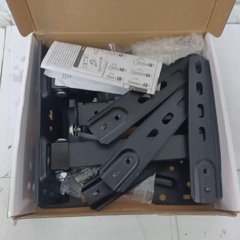 BOXED AVF MULTI POSITION TV WALL MOUNT (32-55")