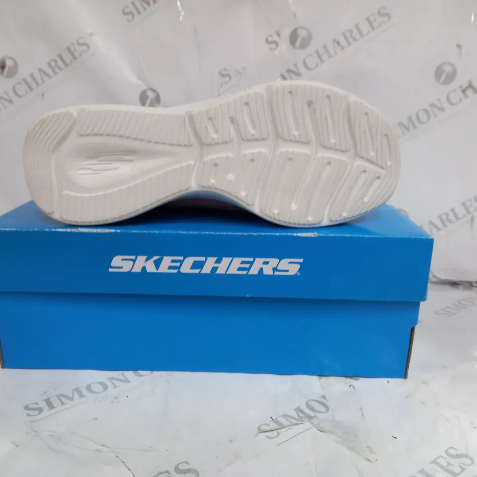 BOXED PAIR OF SKETCHERS TEXTILE MESH TRAINERS IN ROSE SIZE 6