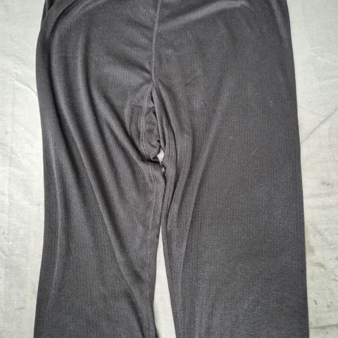 MOUNTAIN WAREHOUSE THERMAL PANTS IN BLACK SIZE LARGE