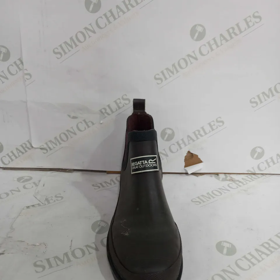 REGATTA OUTDOORS LADY WELLYS IN PLUM - UK 3 