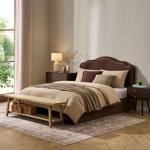 BOXED WILTSHIRE OTTOMAN STORAGE BED - CAPPUCCINO // SIZE: 5FT KING (2 BOXES)