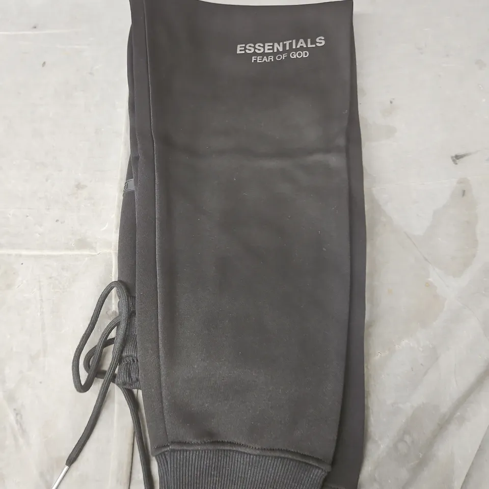 FEAR OF GOD ESSENTIALS JOGGERS - SIZE S