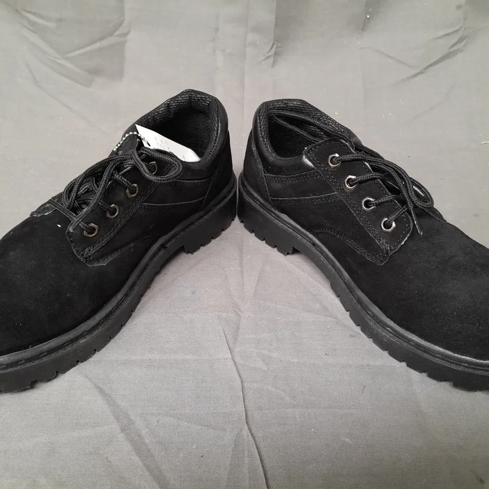 BOX OF APPROXIMATELY 10 BOXED PAIRS OF DRKA FAUX SUEDE LACE UP SHOES IN BLACK - VARIOUS SIZES