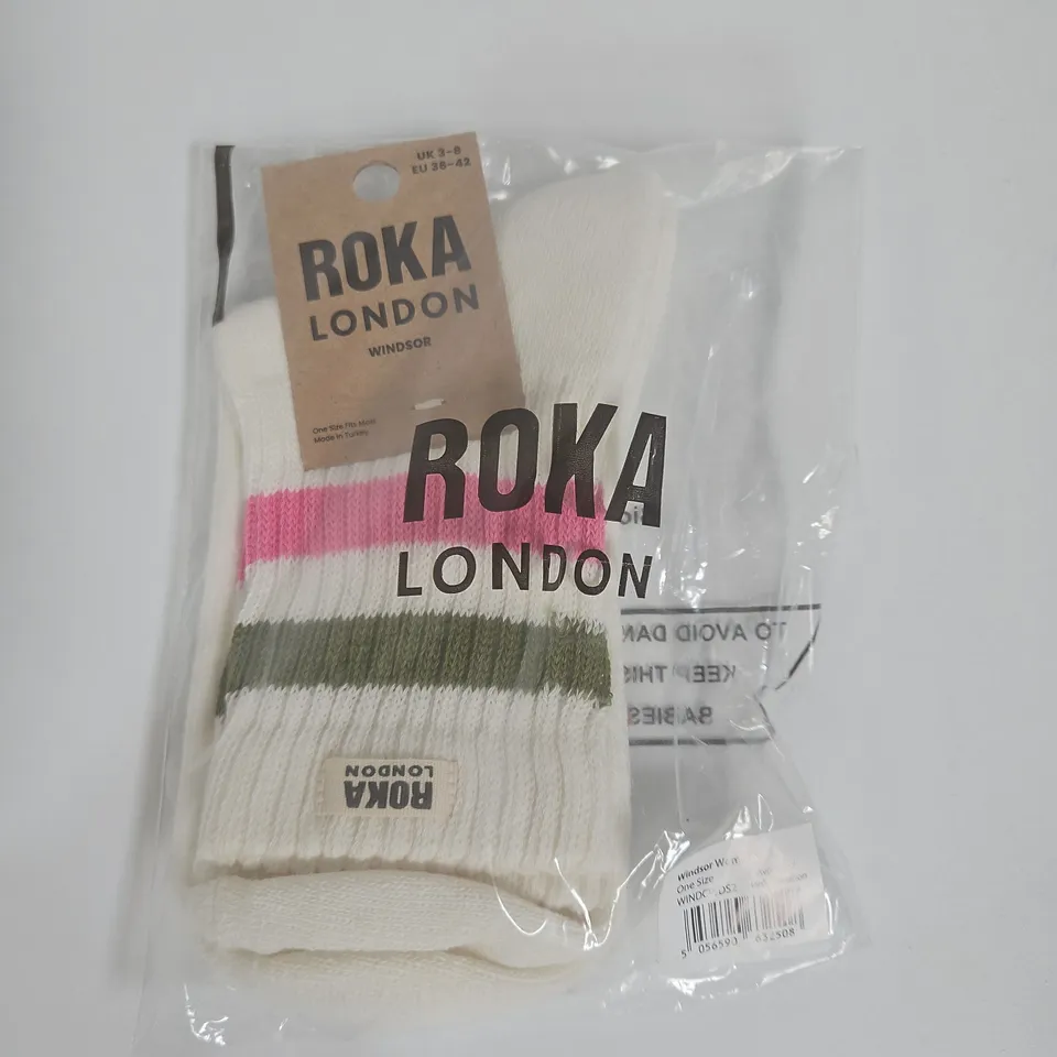 WINDSOR LONDON WOMEN'S SOCKS – ONE SIZE – AVOCADO & PINK CARNATION