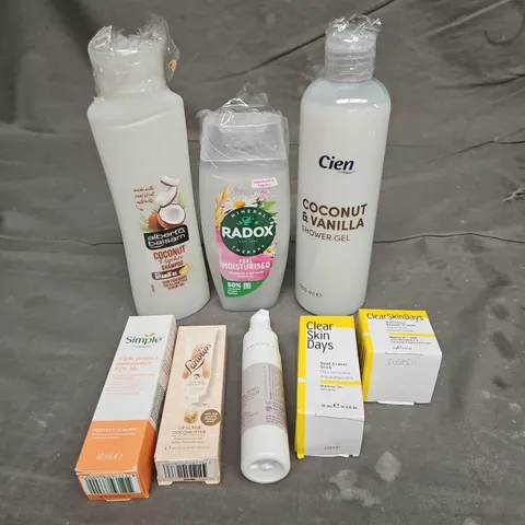 APPROXIMATEY 20 HEALTH AND BEAUTY PRODUCTS TO INCLUDE - MONUSKIN REVITALISING MOISTURISER, SIMPLE SPF 30 MOISTURISER, RADOX SHOWER GEL - ETC
