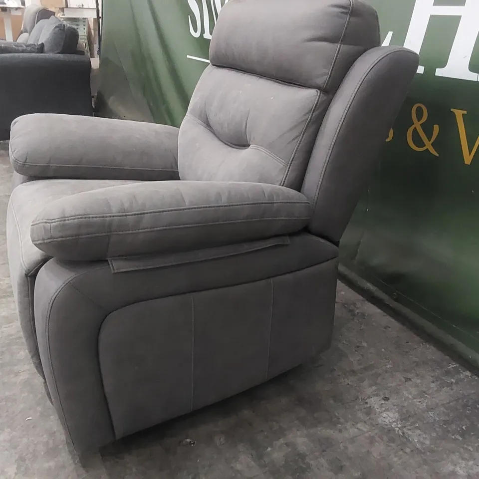 QUALITY DESIGNER FABRIC UPHOLSTERED ELECTRIC RECLINER ARMCHAIR