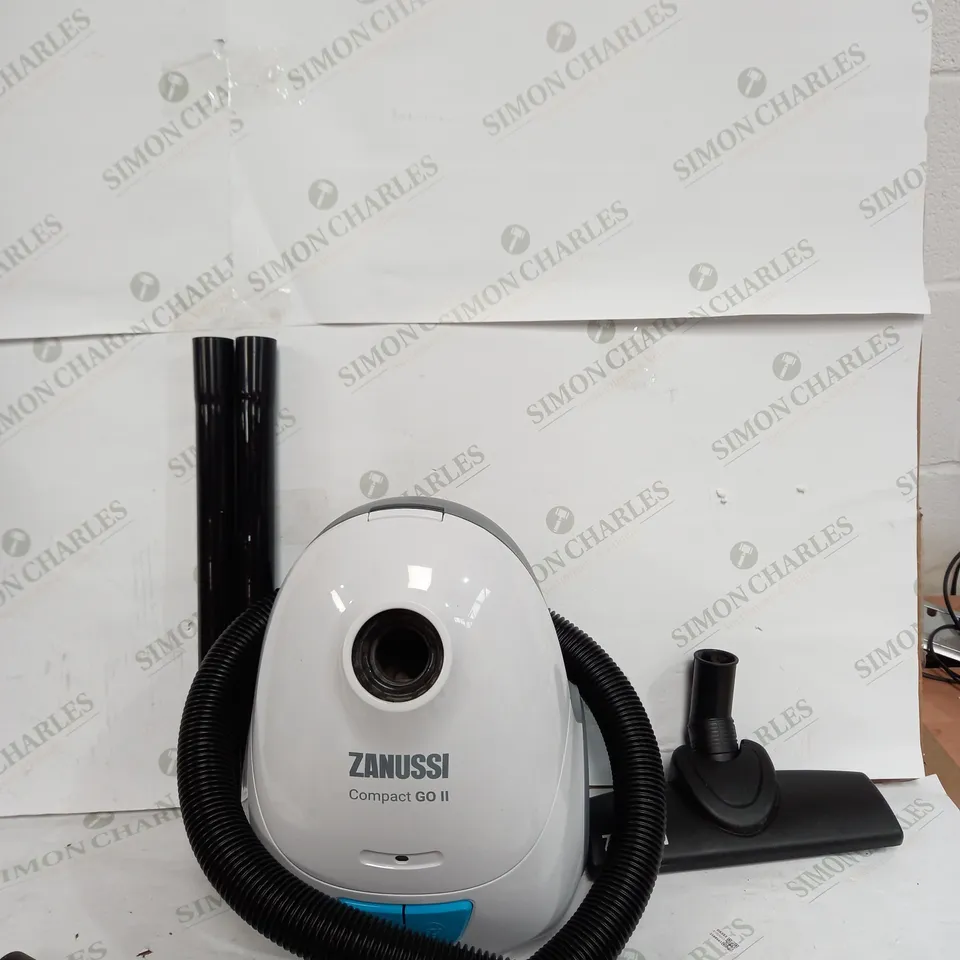 ZANUSSI COMPACT GO II VACUUM CLEANER
