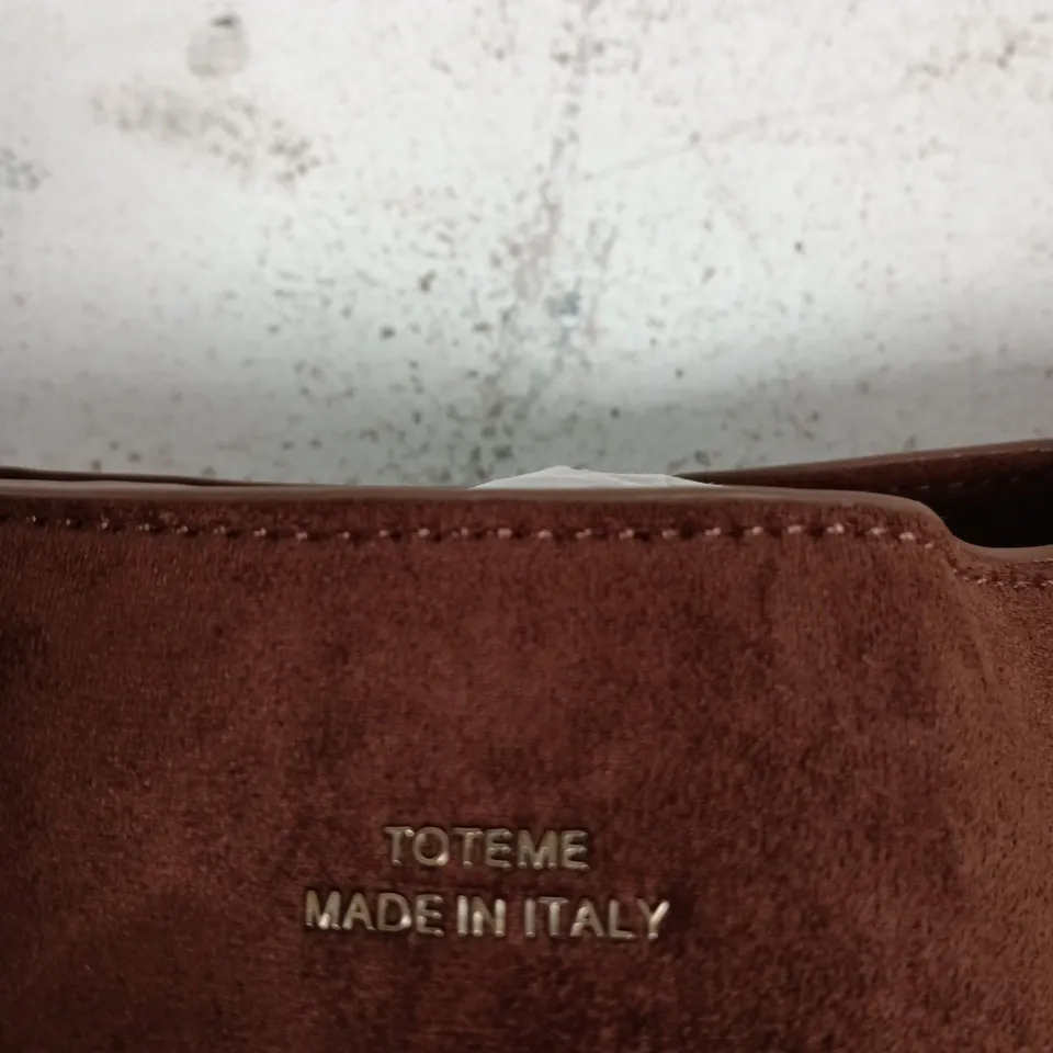 TOTÊME HANDBAG – MADE IN ITALY