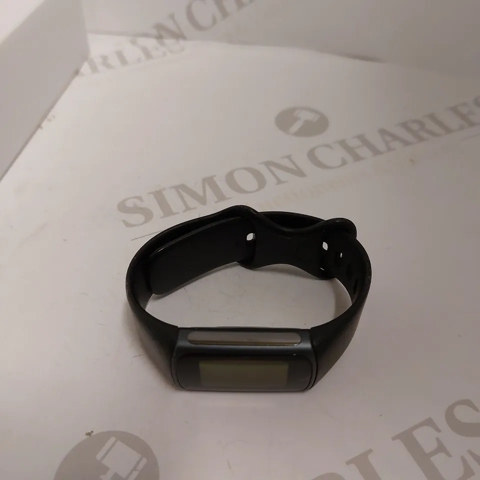 FITBIT CHARGE 5 