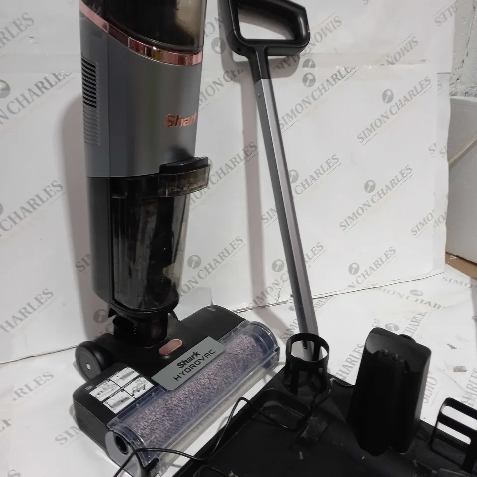SHARK CORDLESS HYDROVAC 3-IN-1 HARD FLOOR CLEANING SYSTEM WD210UK