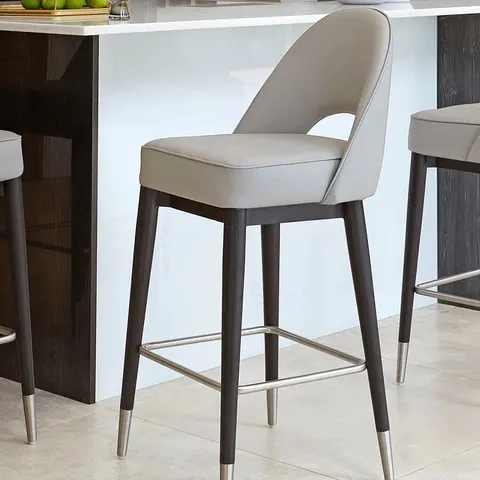 BOXED DANETTI CLOVER LIGHT GREY FAUX LEATHER BAR STOOL