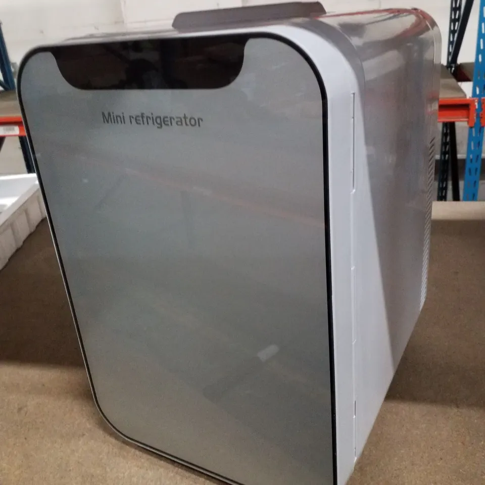 BOXED 17 STORIES 16 L FREESTANDING MINI FRIDGE - GREY