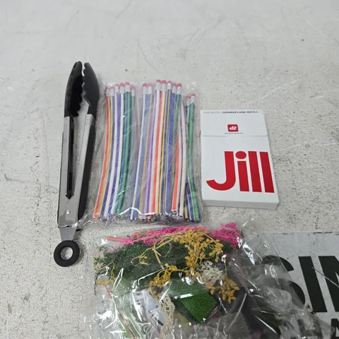 APPROXIMATELY 10 ASSORTED HOUSEHOLD PRODUCTS TO INCLUDE KITCHEN UTENSILS, HOME DECOR, ERASERS ETC