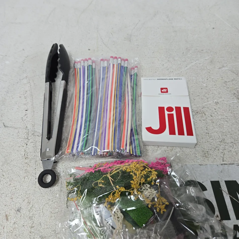 APPROXIMATELY 10 ASSORTED HOUSEHOLD PRODUCTS TO INCLUDE KITCHEN UTENSILS, HOME DECOR, ERASERS ETC  