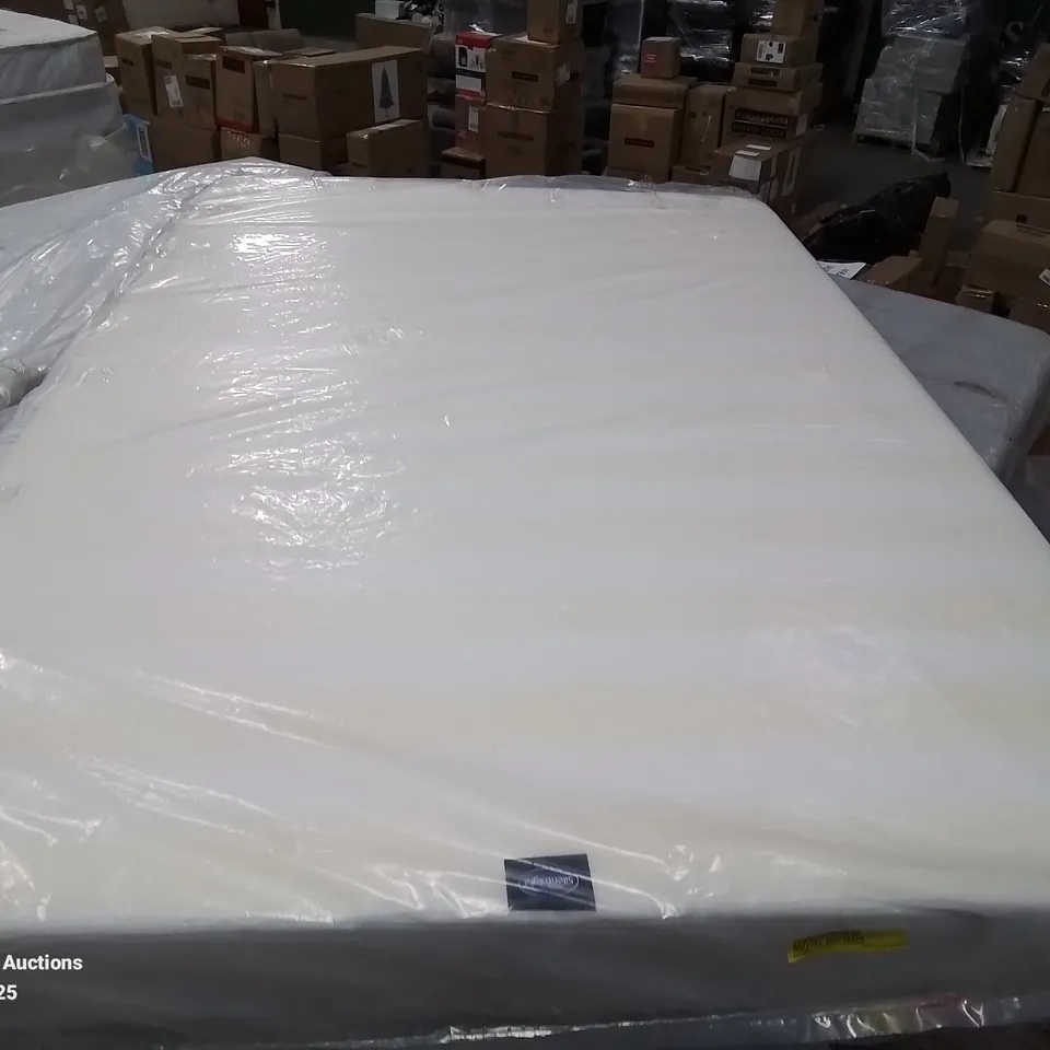 QUALITY BAGGED SILENTNIGHT 4'6" DOUBLE 3 ZONE MEMORY FOAM MATTRESS 