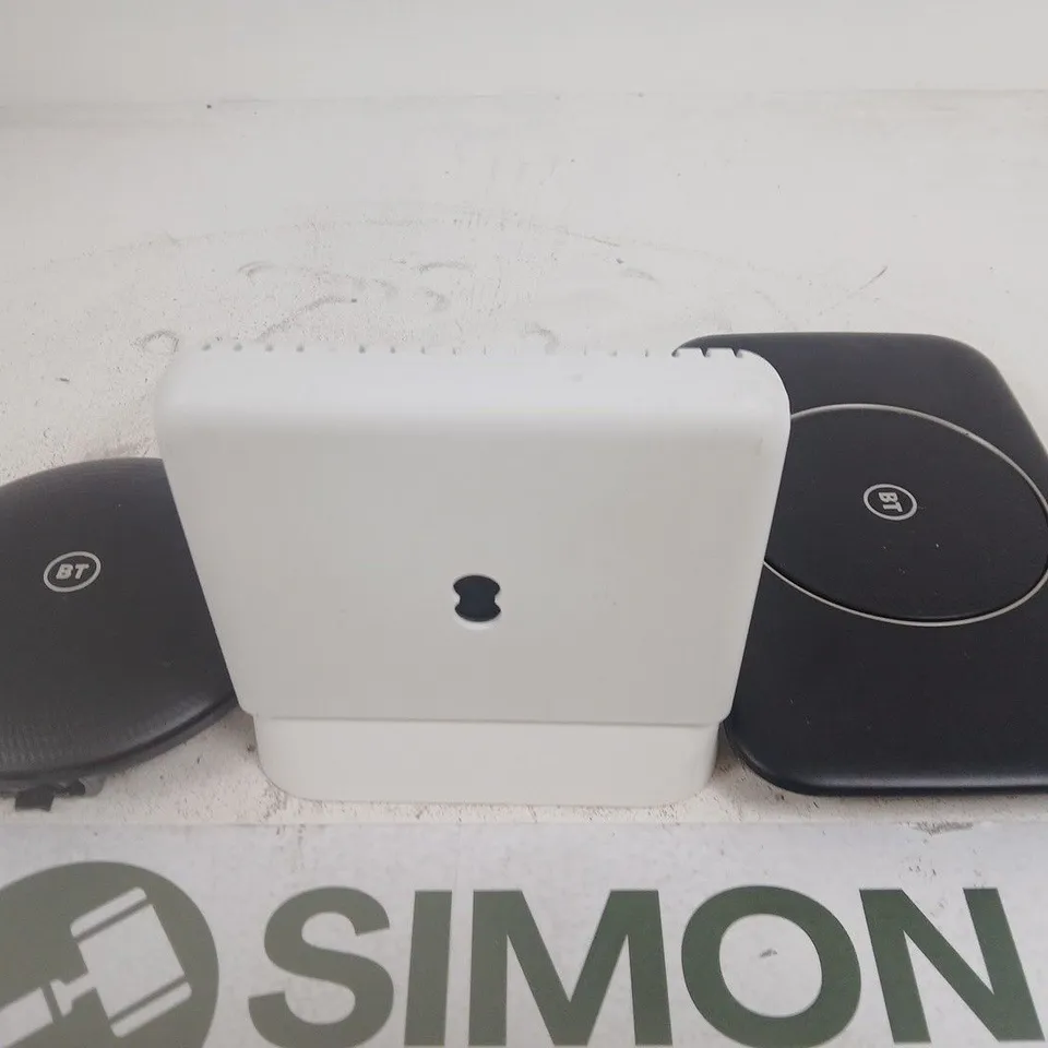 APPROX 5 ASSORTED HOUSEHOLD ITEMS TO INCLUDE BT BOX , EE BOX AND REMOTE CONTROLS