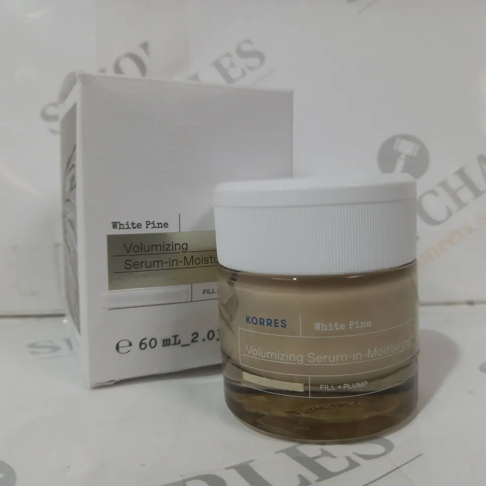 BOXED KORRES WHITE PINE VOLUMISING SERUM-IN-MOISTURIZER (60ML)